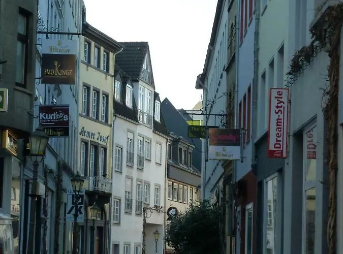 Im Herzen Der Koblenzer Altstadt كوبلنس