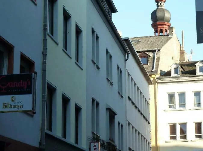 Im Herzen Der Koblenzer Altstadt קובלנץ